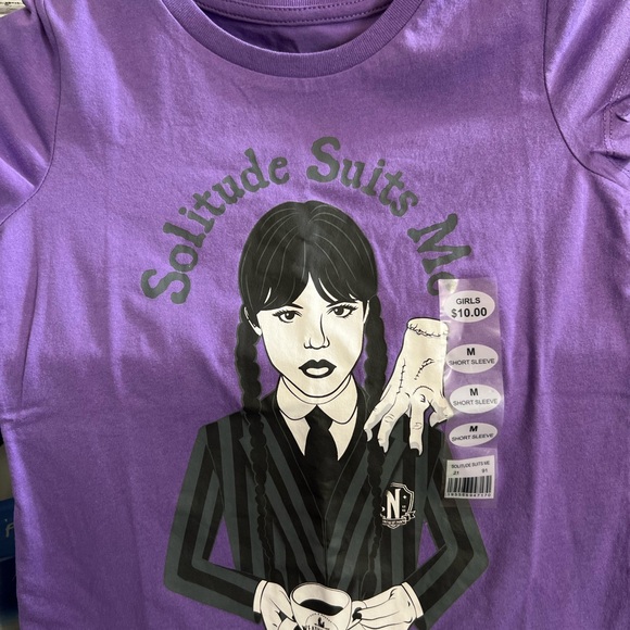 🎃Wednesday Addams Family Graphic tee for Girl🎃 - Picture 2 of 5